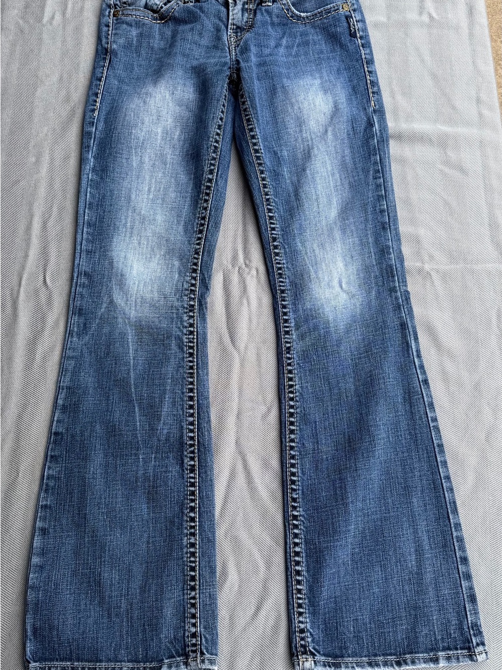 Silver Jeans Women’s Medium Blue Boot Cut Jeans